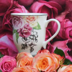 JENNA CLIFFORD – Wavy Rose Mug