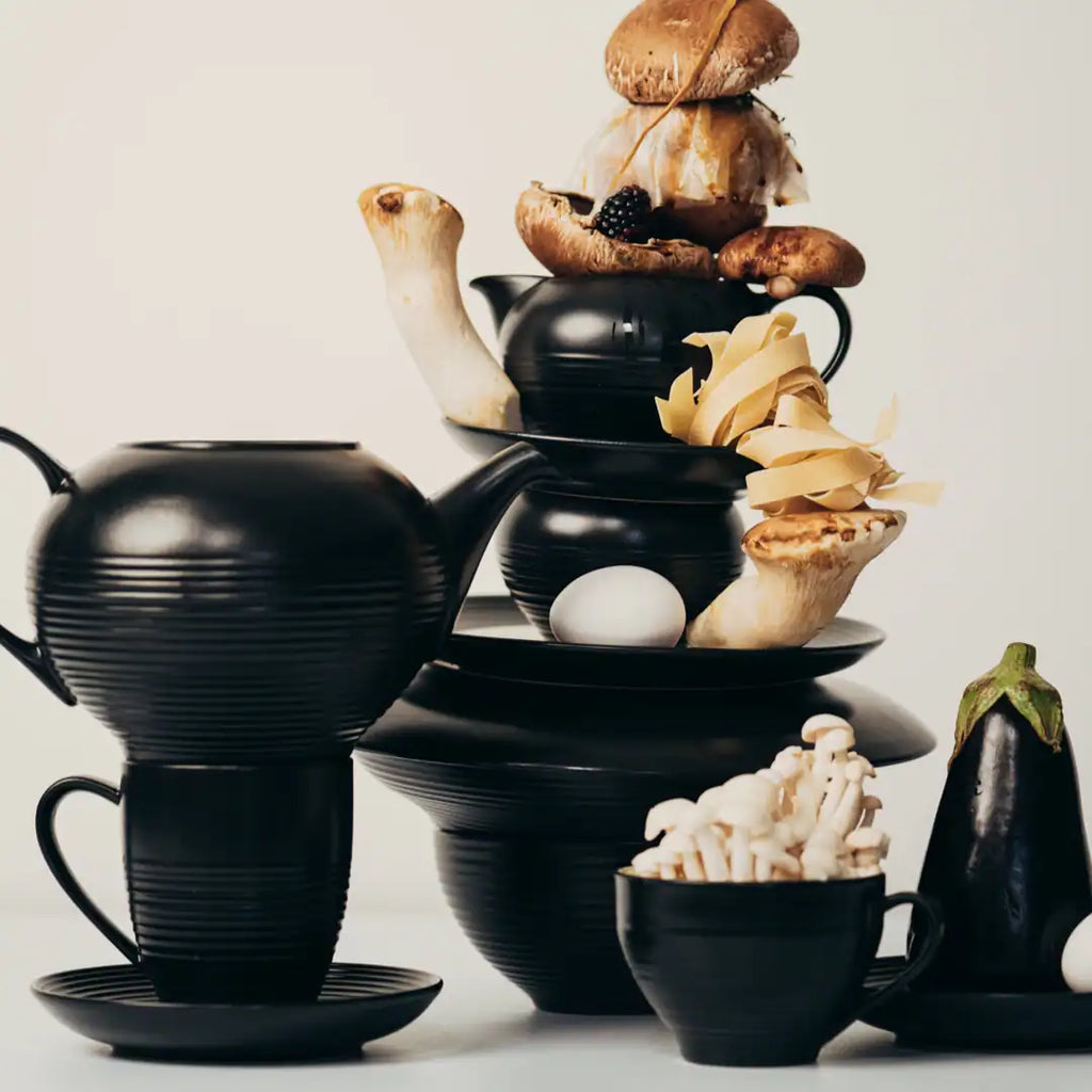 JAN – BlancNoir Cup & Saucer